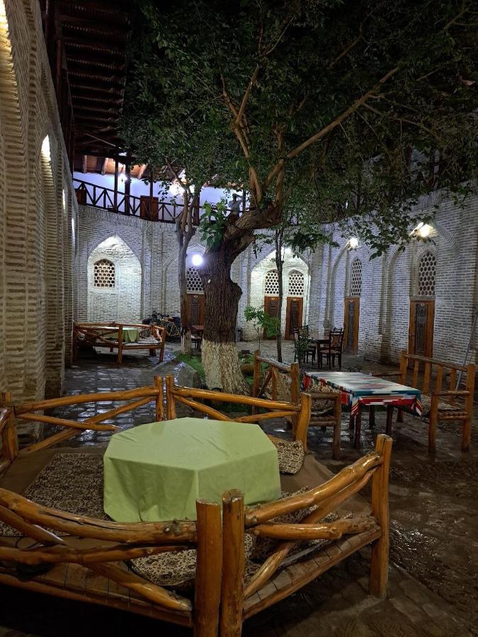 Ohun Caravan Sarai XIX Boukhara Extérieur photo